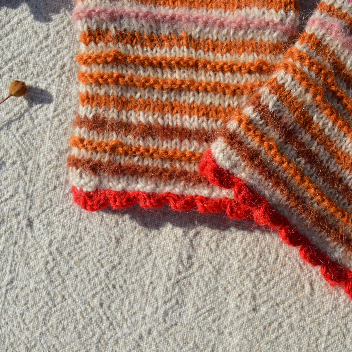 Pulse warmers in alpaca wool with contrasting edge. Soft Touch.