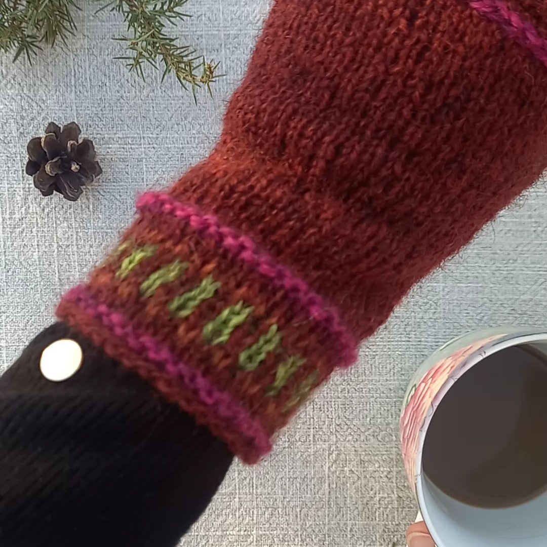 Folklore Crochet Flowers pulse warmers.