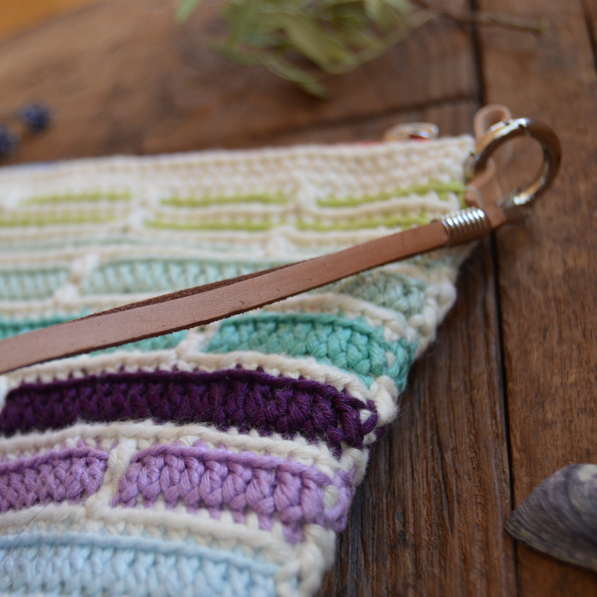 Mosaic crochet clutch handbag Falling Into Bricks.