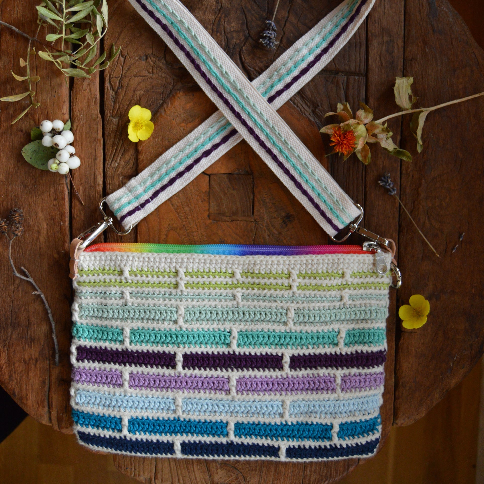 Mosaic crochet clutch handbag Falling Into Bricks. 