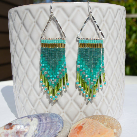 Small woven fringe earrings On the Sea.
