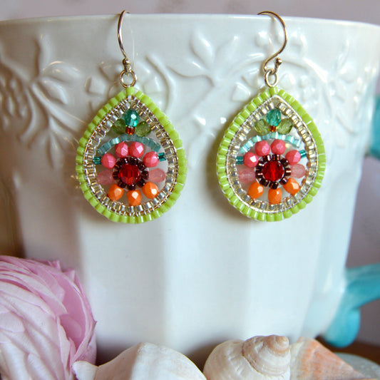 Woven drop earrings in fresh colours.