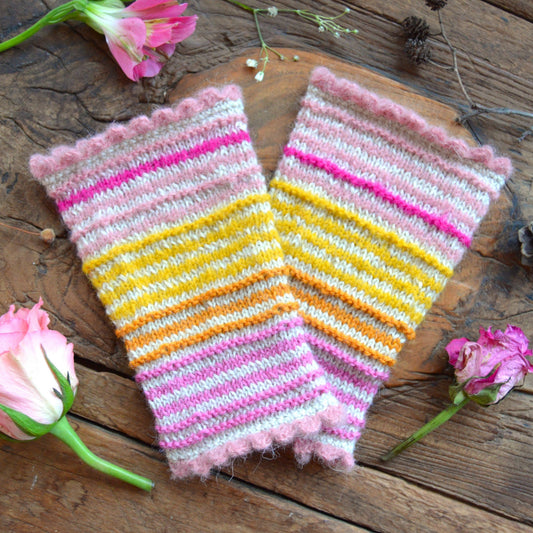 Alpakka wool pulse warmers in soft colours with  colourful stripes.