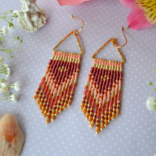 Small fringe earrings made of high-quality Japanese seed beads woven on gold-plated 925 sterling silver hammered triangles.