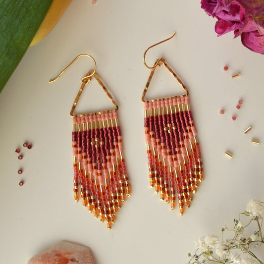 Small fringe earrings Blooming.