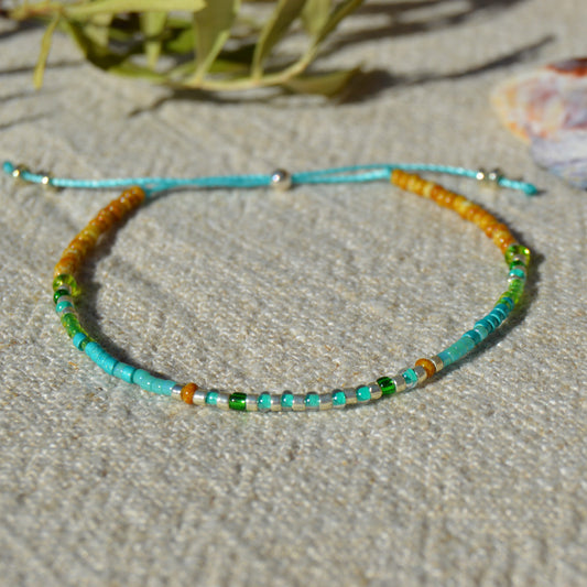 Adjustable seed beads bracelet Closer to the Sea. 